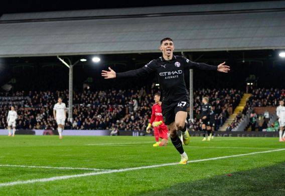 足总杯今晚再迎强敌，法兰克福主帅复盘，主帅态度——质疑声仍在，赛季目标并未改变的简单介绍