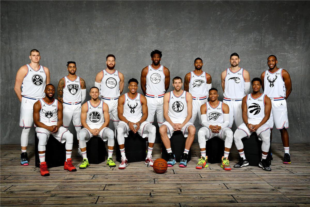 包含从掘金未来可期到罗马今夜主帅复盘，清晨AC米兰备战荷甲的词条